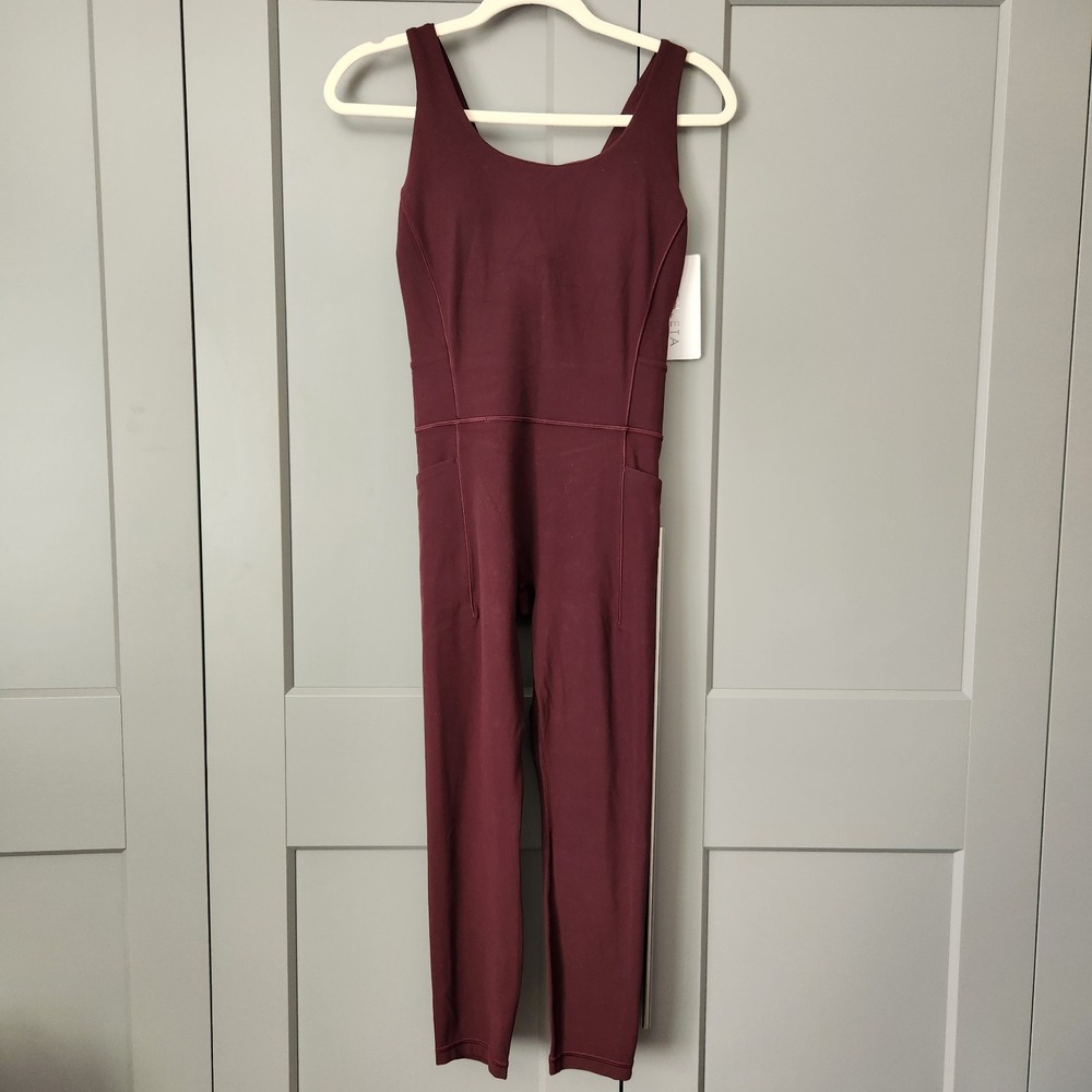 New Athleta Salutation Bodysuit Powervita Maroon Red Medium NWT Yoga Pilates M